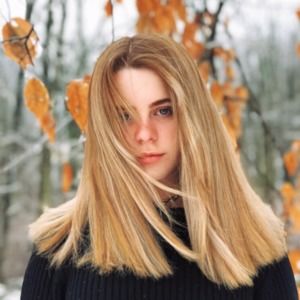 Meet your Posher, Olivia